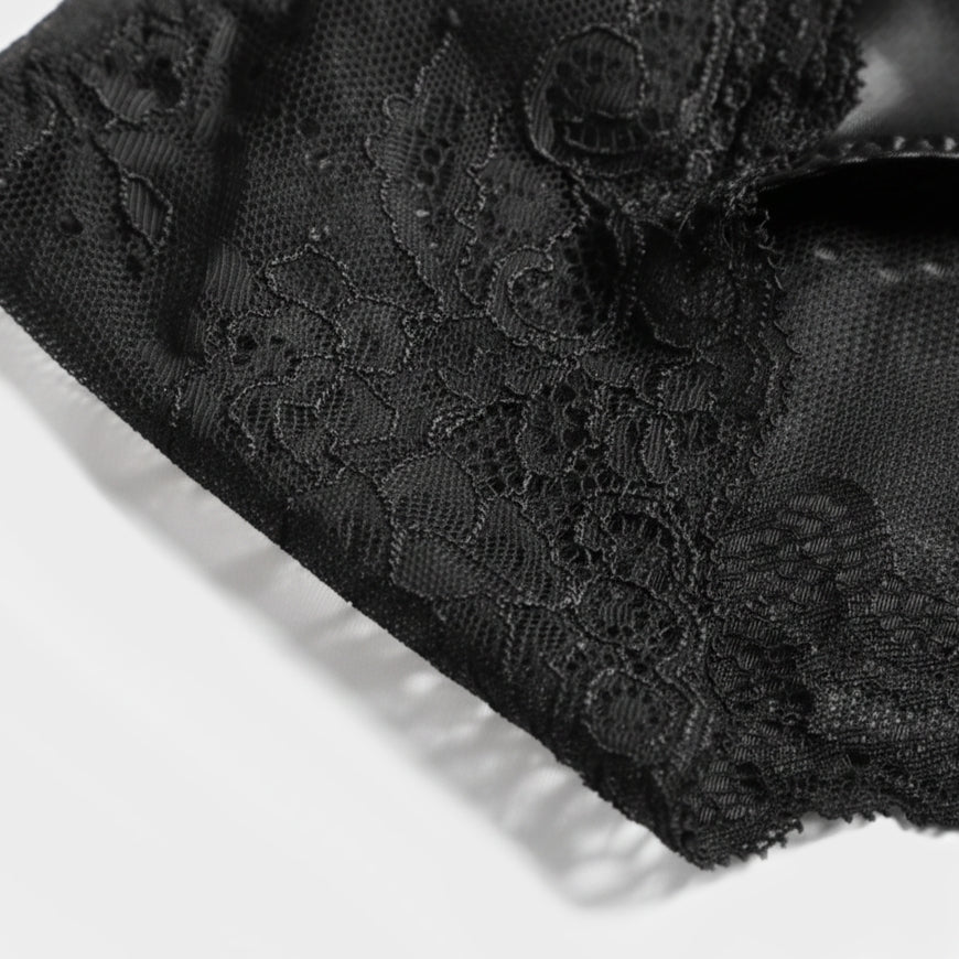 Seiden-Panties mit Spitze aus 100% Seide